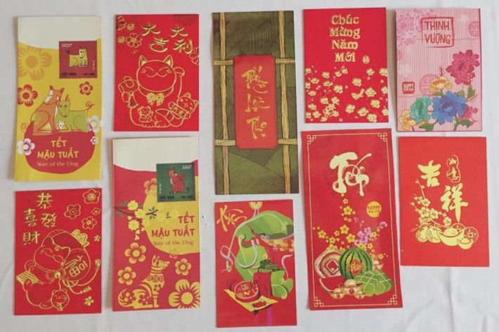 Những chiếc phong bao lì xì được thiết kế bắt mắt với màu sắc và họa tiết nổi bật. Ảnh: ABC News.