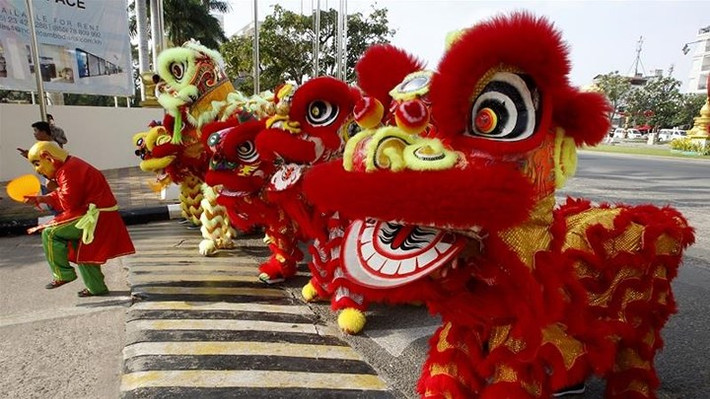 Năm nay, người dân các nước ăn Tết âm lịch sẽ đón năm mới (ngày đầu tiên của năm âm lịch 2018) vào ngày 16/2 (theo dương lịch). Ảnh: Aljazeera.