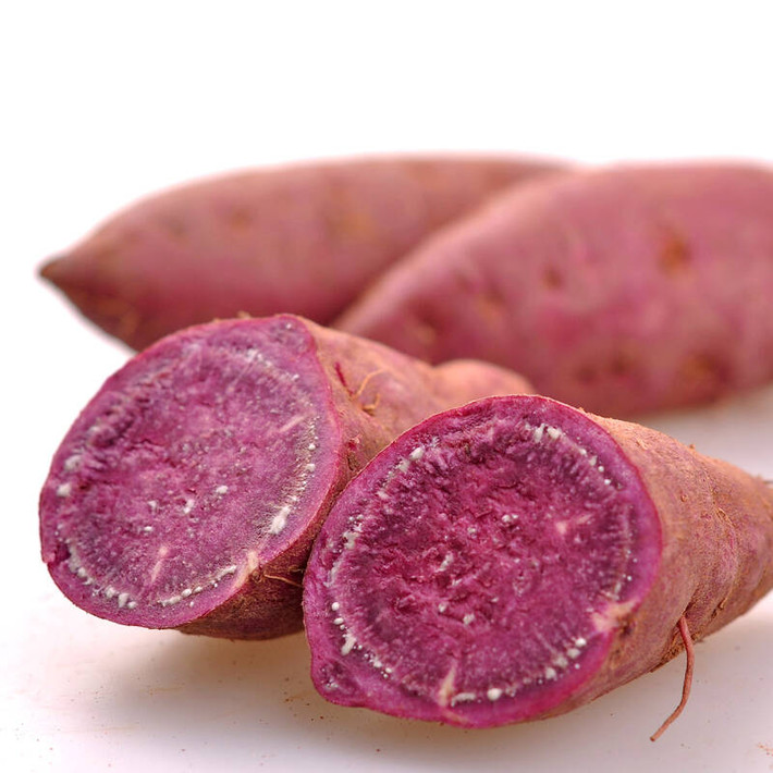 Đối với những người tiêu hóa kém nên hạn chế ăn khoai lang. Người đau dạ dày không nên ăn nhiều khoai lang đặc biệt là lúc đói.