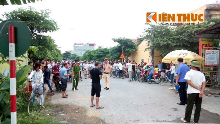 Cơ quan công an phong tỏa hiện trường.