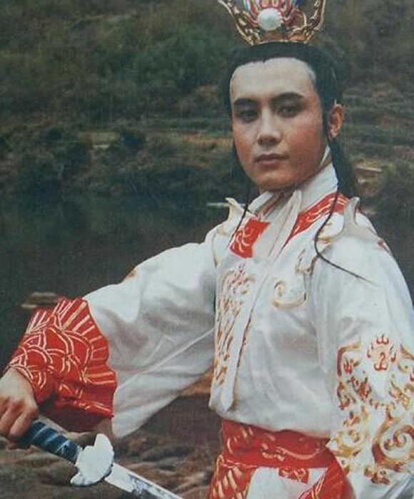 Mãi đến sau này, khi đi cùng đoàn khá lâu, Trư Bát Giới mới biết Bạch Long Mã có thể nói chuyện nên đã vô cùng kinh ngạc. Bị đặt ở vị trí thấp nhưng ngựa trắng lại có phong thái cao thượng, thật đáng ngưỡng mộ phải không?