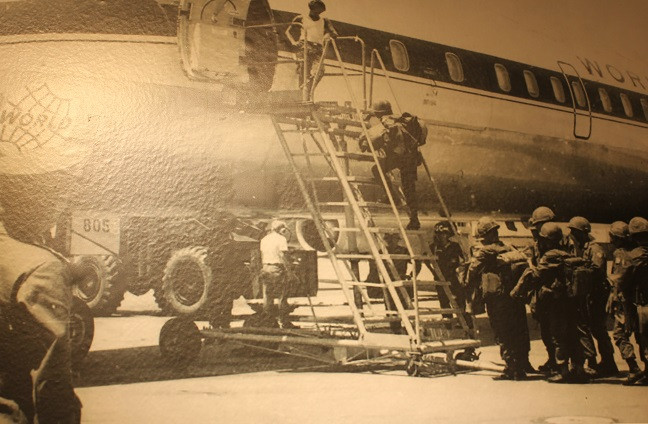 Sư đoàn Ngựa trắng (Nam Triều Tiên) rút quân khỏi miền Nam Việt Nam, 12/03/1973.