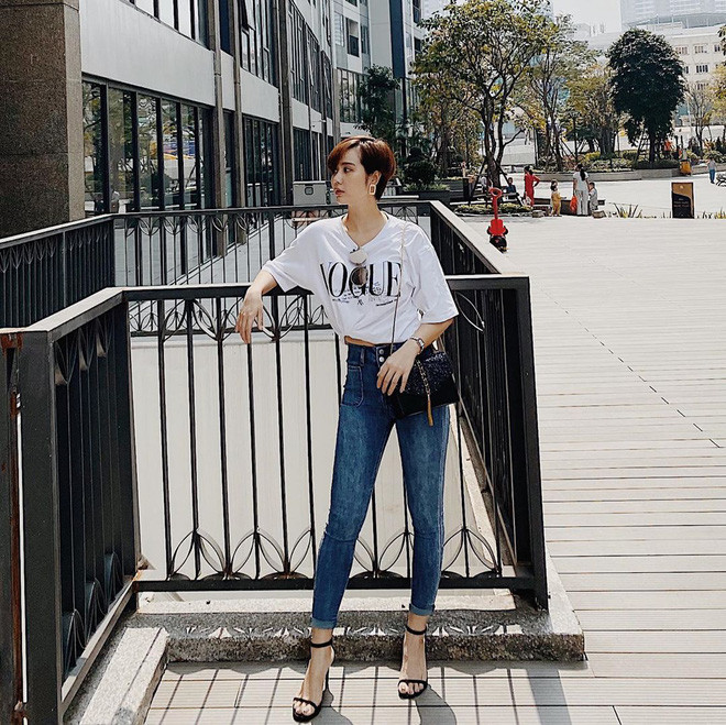 Thân nhau đã đành, gu thời trang của Huyền Lizzie và Phanh Lee còn rất ăn khớp mỗi lần xuống phố.