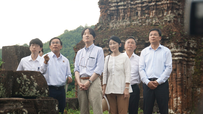 Tại Khu đền tháp Mỹ Sơn, tỉnh Quảng Nam, những năm qua đã có nhiều đoàn khảo sát từ Nhật Bản sang nghiên cứu. Như năm 2022, Đại học Khoa học tự nhiên Okayama, Viện Frontier khoa học và Kỹ thuật, Nhật Bản đã đến đây giới thiệu về việc ứng dụng "Khảo cổ trường địa từ" và "Đá từ tính" tại Nhật Bản.