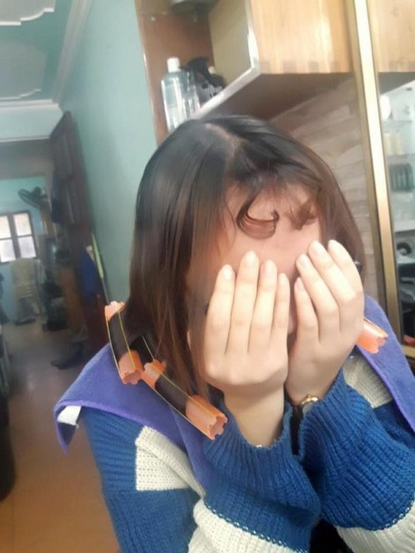 Trong số những chị em nhận kết quả ưng ý sau khi làm tóc đón Tết thì có không ít người lại phải "khóc ròng" khi nhận về mái tóc thảm họa.