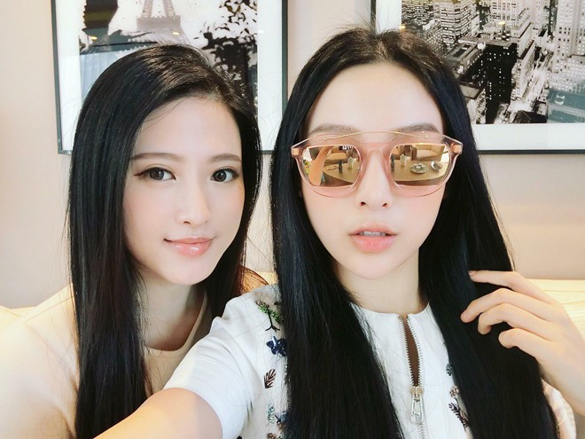 Không kém cạnh gì cô chị, Ngọc Diễm cũng được cánh chị em ngưỡng mộ khi vừa có được nhan sắc xinh đẹp, lại sở hữu khối tài sản khủng.