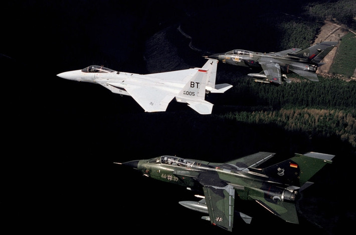 Những chiếc máy Tornado đầu tiên được bàn giao cho RAF và Không quân Đức vào tháng 6/1979. Chiếc Tornado thứ 500 được sản xuất cho Không lực CHLB Đức vào tháng 12/1987. (Ảnh Wikipedia)