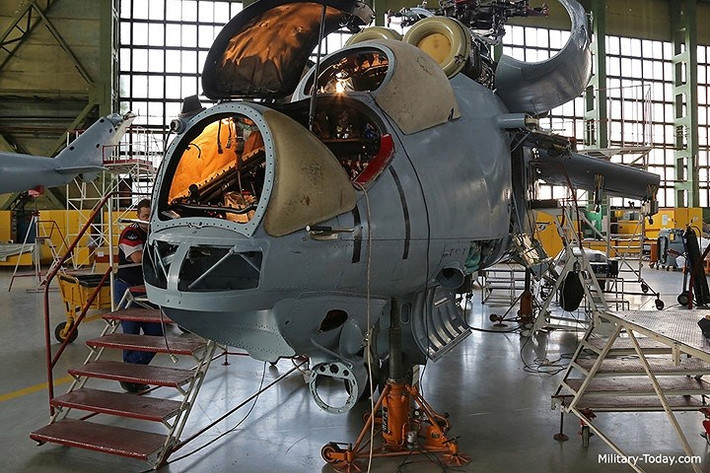 Mi-35M có nhiều cải tiến so với Mi-28. Mi-35M được trang bị hệ thống điện tử hàng không nâng cấp và gói cảm biến cải tiến, bao gồm cả hệ thống nhìn đêm.
