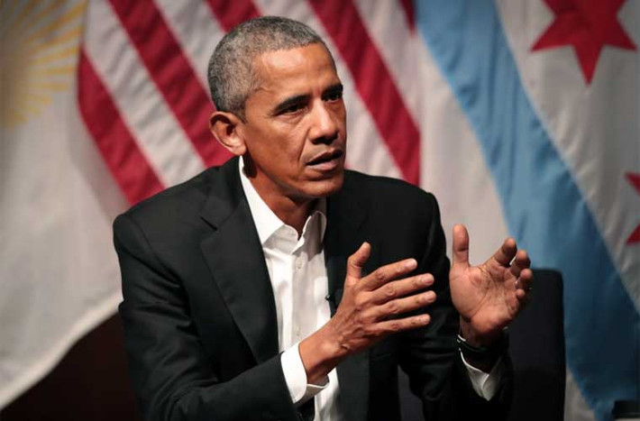 Trước tiên, cựu Tổng thống Obama có màn tái xuất chính thức vào ngày 24/4/2017 kể từ ngày rời nhiệm sở. Ông có cuộc trao đổi với sinh viên tại Đại học Chicago.