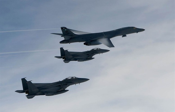 Giới quân sự Mỹ cho rằng B-1B Lancer là loại máy bay đắt đỏ có khả năng vận hành hạn chế
