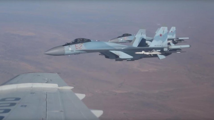 Các phi công F-16 của Thổ Nhĩ Kỳ ban đầu đã không đáp ứng yêu cầu từ phi hành đoàn Su-35 của Nga là phải rút lui ngay lập tức, khiến hệ thống vũ khí được kích hoạt, cho thấy máy bay chiến đấu của Nga đã sẵn sàng tấn công F-16 của Thổ Nhĩ Kỳ.