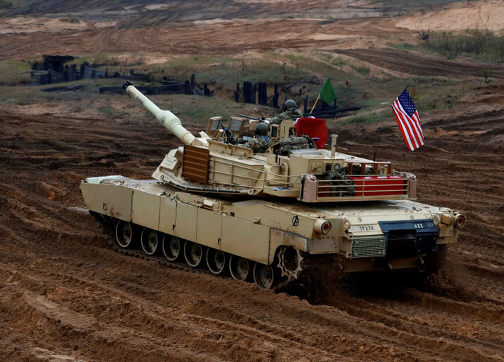 Tuy nhiên, các chuyên gia cho rằng Ukraine vẫn hoàn toàn đủ khả năng vận hành xe tăng của NATO nếu họ được viện trợ. Bằng chứng là một loạt các loại pháo tự hành của NATO, đã được quân đội Ukraine tiếp nhận và khai thác tốt.