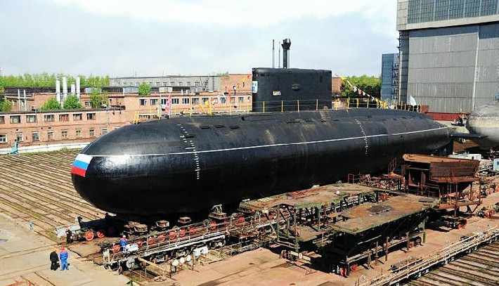 Đến khi phát hiện nghi vấn, các loại máy bay trinh sát săn ngầm lao tới khu vực thì chiếc tàu Kilo của Nga chủ động biến mất không để lại dấu vết.