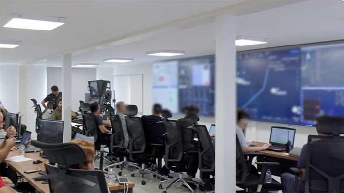 Siper do Thổ Nhĩ Kỳ sản xuất được gọi là hệ thống phòng không "sao chép S-400" khi nó ứng dụng một số công nghệ của vũ khí Nga, tên lửa của Ankara đã bắn trúng mục tiêu ở độ cao lớn trong bài thử nghiệm gần nhất.