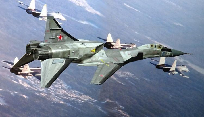 X-15 có thể được phân loại là một máy bay tên lửa, trong khi tàu con thoi là một tàu lượn với các tên lửa đẩy khổng lồ. Chúng không thích hợp cho vai trò tiêm kích bởi máy bay chiến đấu phải cơ động tốt trong tầng thấp của khí quyển và gần không gian.