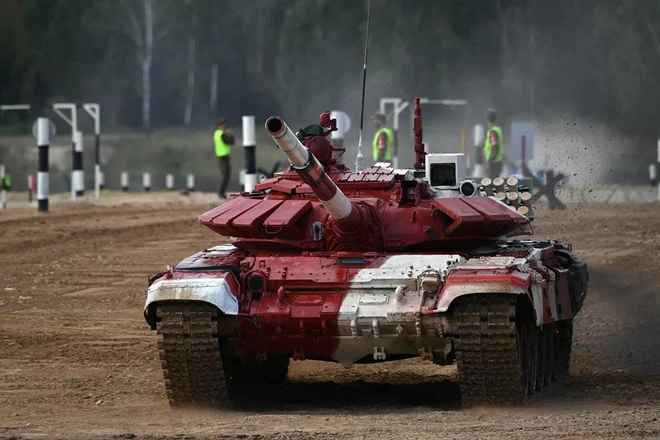 Phiên bản xe tăng chủ lực T-72B3 được chủ nhà Nga cho các nước tham gia Tank Biathlon 2022 mượn, là phiên bản nâng cấp mới nhất, có trọng tâm xe thấp hơn, động cơ và hộp số cải tiến, cho phép cỗ xe tăng này phóng đi với tốc độ cao hơn.