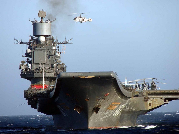 Mới đây, truyền thông Nga tiếp tục đưa ra thông tin về việc tàu sân bay Kuznetsov sẽ tiếp tục bị kéo dài thời gian bảo dưỡng tại cảng, mốc thời gian dự kiến mới bị dịch tới đầu năm 2024.
