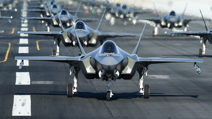 Tờ Defence News cho biết, sự phổ biến quá rộng rãi của các chiến đấu cơ F-35 tại châu Âu, đã khiến toàn bộ các chương trình tiêm kích của "Lục Địa Già" bị đẩy tới bờ tuyệt chủng.