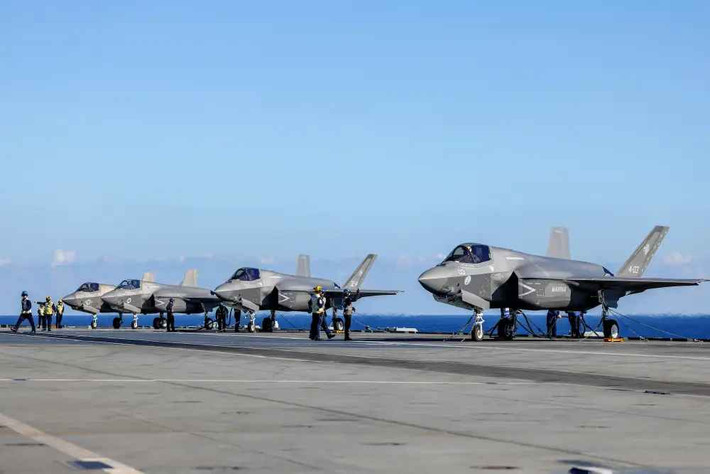 Hồi cuối năm 2021, Phần Lan đã ký hợp đồng mua 64 tiêm kích F-35 với giá trị 11 tỷ USD. Điều này cũng đồng nghĩa với việc, số phận của các loại tiêm kích Gripen, Rafale và Eurofighter trong biên chế Phần Lan đã được định đoạt.