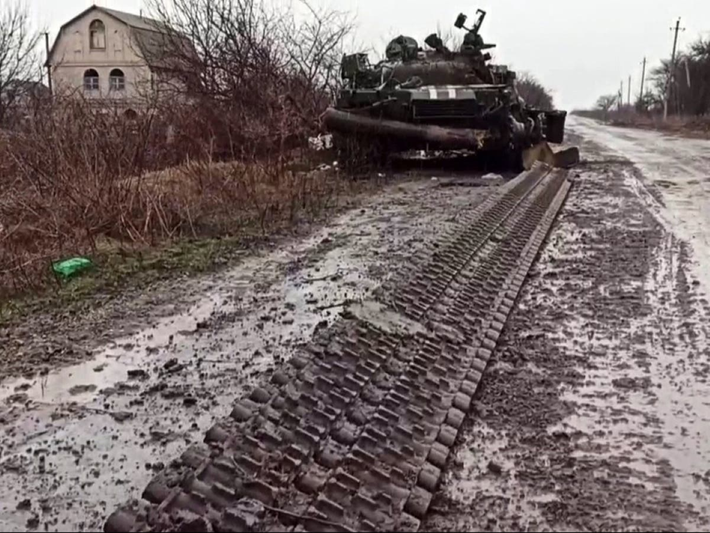 Theo Liên Hiệp Quốc, ít nhất đã có 1,5 triệu người Ukraine phải rời bỏ nhà cửa của mình. Trong tương lai, số người tị nạn Ukraine đi sang châu Âu sẽ ngày tăng cao, gây sức ép lên các nước phương Tây.