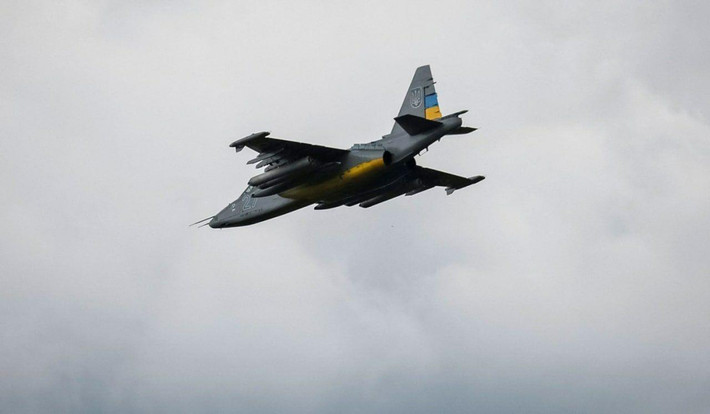 Theo nhận định của các chuyên gia quân sự, với máy bay AWACS, Không quân Ukraine có thể nhanh chóng khắc phục điểm yếu về chất lượng trước những chiến đấu cơ của Lực lượng Hàng không Vũ trụ Nga.