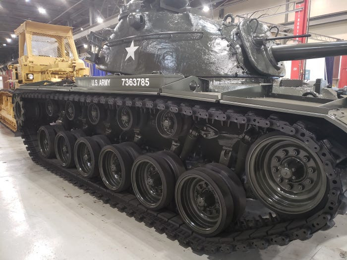 Toàn bộ phần xích xe được thay mới hoàn toàn, từng bộ phận của chiếc M48 Patton cũng được tháo ra đại tu lại để đưa nó về nguyên trạng lúc ra đời cách đây hơn nửa thế kỷ. Nguồn ảnh: BI.
