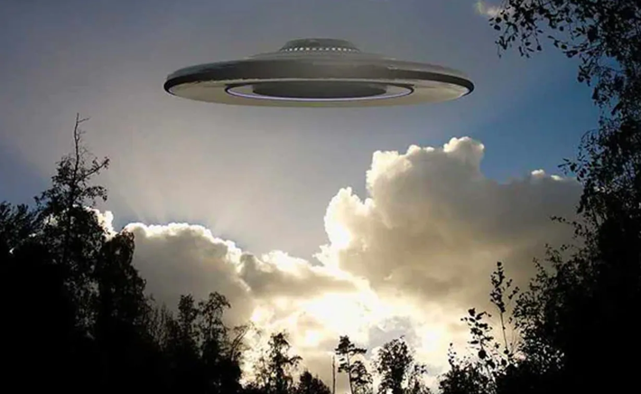 Hải quân Mỹ đã công bố ba video về UFO vào tháng 4/2020.