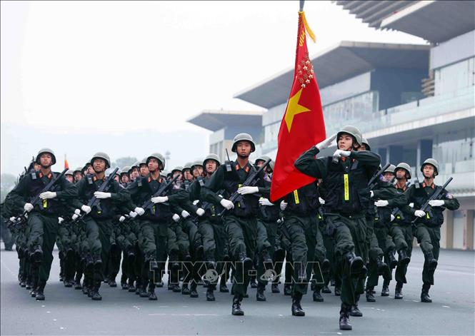 Cán bộ, chiến sĩ CSCĐ tham gia diễu binh tại buổi tổng duyệt.