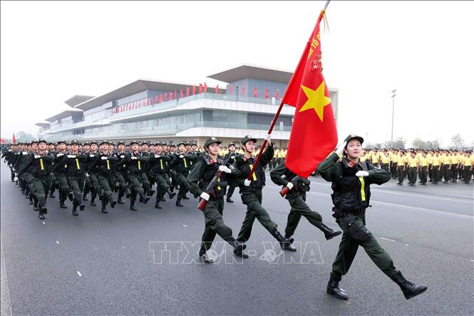 Khối nữ Cảnh sát cơ động tham gia diễu binh tại buổi tổng duyệt.