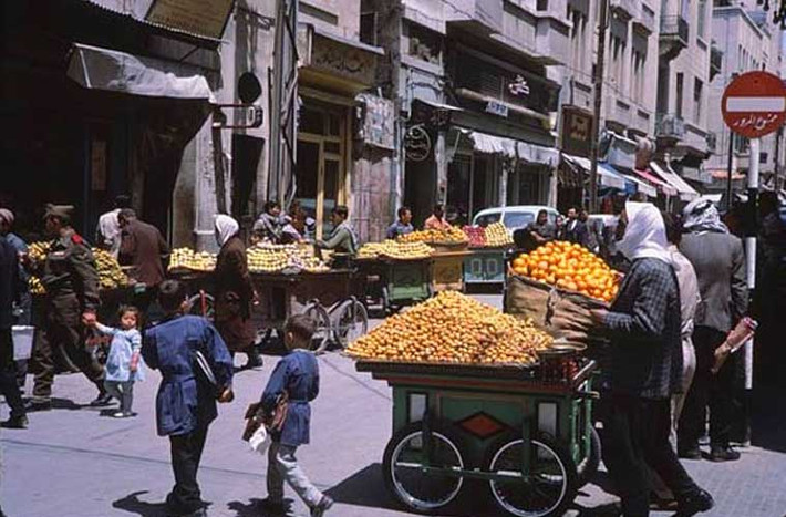 Loạt ảnh cuộc sống yên bình ở Damascus năm 1965 đều do nhiếp ảnh gia Charles W. Cushman thực hiện. Ảnh OLA
