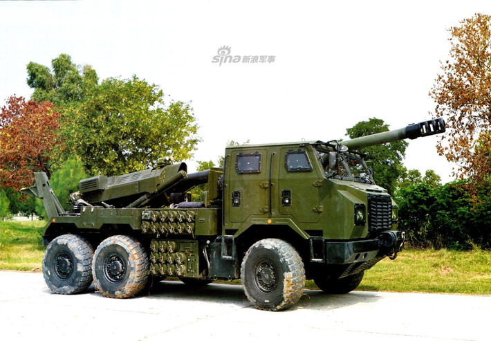 Trong khi đó biến thể AH-2 của SH-1, phía Trung Quốc khẳng định khẩu pháo này có thể sử dụng được mọi loại đạn 155mm chuẩn NATO cũng như các loại đạn pháo do Norinco của Trung Quốc sản xuất. Nguồn ảnh: Sina.