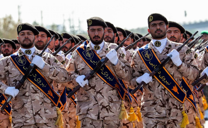 Phải tới sau khi Cách mạng Hồi giáo thành công ở Iran và quốc gia này rơi vào tình trạng bị cấm vận, có thể bị tấn công bất cứ lúc nào, luật nghĩa vụ quân sự ở Iran mới bắt đầu được củng cố và thực hiện cứng rắn hơn. Nguồn ảnh: Irannewsupdate.