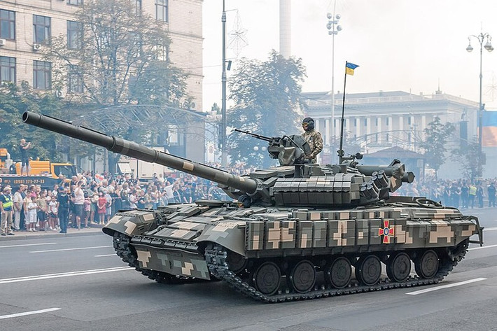 Điều thú vị là sau khi bán rất nhiều xe tăng T-72 tồn kho, Lực lượng Vũ trang Ukraine lại muốn xúc tiến xuất khẩu T-64 cho khách hàng nước ngoài, nhưng không ghi nhận thành công đáng kể.