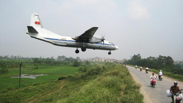 Tất nhiên là ở thời điểm hiện tại, An-26 đã được quay về nhiệm vụ chính của mình, trở thành một máy bay vận tải và không còn làm nhiệm vụ... ném bom nữa. Loại máy bay này có khả năng mang theo trọng tải tối đa 5500 kg. Nguồn ảnh: Pinterest.