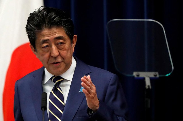 Nói về lần từ chức năm 2007, ông Shinzo Abe từng chia sẻ: Trong lần làm thủ tướng trước, tôi không dành ưu tiên cho chương trình nghị sự của mình. Tôi háo hức hoàn thành mọi việc ngay lập tức và kết quả là chính quyền của tôi sụp đổ trong sự thất bại.