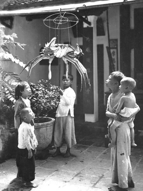 Dù vậy, giàu hay nghèo thì niềm vui mà Tết Trung thu mang đến cho mọi người là như nhau.
