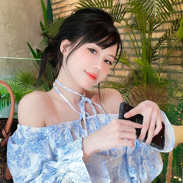 Nguyễn Hữu Kiều Oanh (nickname Yugi) là hot girl mới nhận được sự quan tâm, theo dõi của đông đảo bạn trẻ trên nền tảng TikTok.