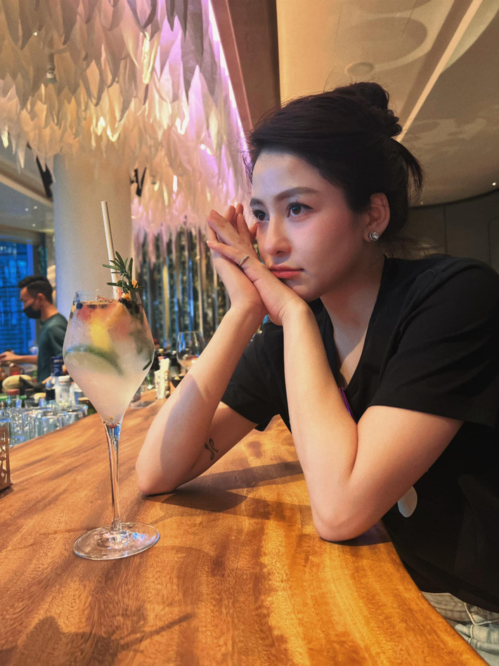 Trâm Anh luôn là cái tên hot trong cộng đồng mạng dù thời gian qua không tham gia showbiz.