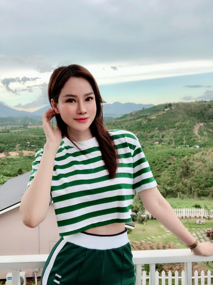 Trong số các con của tỷ phú Hoàng Kiều thì cô con dâu tên Đào Lan Phương nhận về nhiều quan tâm hơn cả.