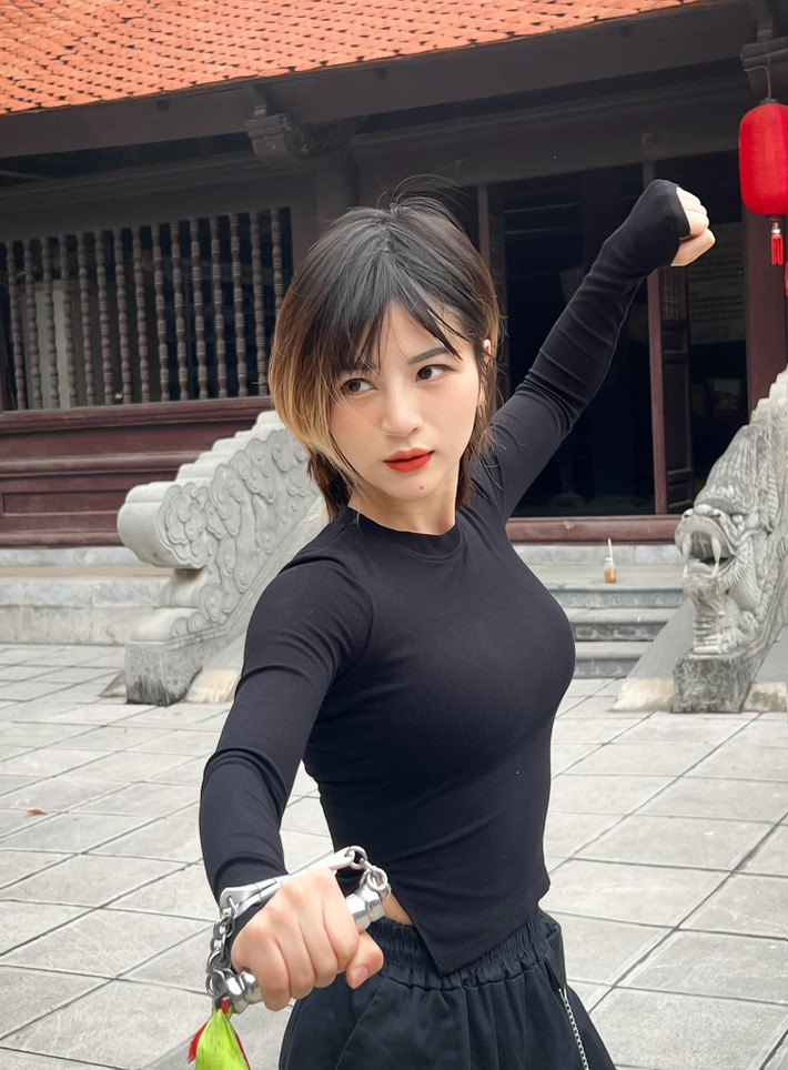 Hiện tại, trang cá nhân của Hậu có đến hơn 145.000 người theo dõi.