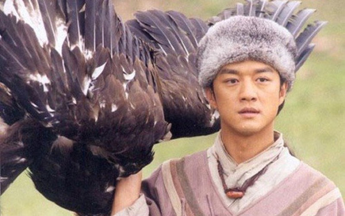 Năm xưa xem “Thần điêu hiệp lữ”, khi Quách Tĩnh nói ra câu “Hết lòng tận tụy, đến chết mới thôi”, có người liền thở dài một tiếng: “Quách đại hiệp sắp phải hy sinh rồi, thành Tương Dương không giữ được nữa rồi, Đại Tống sắp diệt vong rồi!