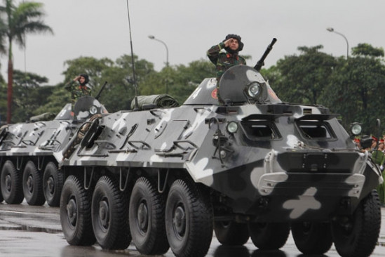 Các thiết giáp BTR-60 của Việt Nam tới nay vẫn hoạt động tốt, đảm bảo có khả năng cơ động nhanh cả trên bờ lẫn trên biển, yểm trợ hỏa lực cho bộ binh trên chiến trường.