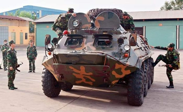 Theo các tài liệu mở, Liên Xô bắt đầu viện trợ xe bộ binh bánh lốp BTR-60PB cho Quân đội Nhân dân Việt Nam từ năm 1973 của thế kỷ trước - trong giai đoạn kháng chiến chống Mỹ cứu nước.