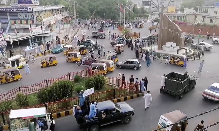 Trước đó, ngay khi Mỹ và NATO rút quân chóng vánh khỏi Afghanistan, nhiều người đã nghĩ tới một cái kết không có hậu cho quốc gia này, khi Taliban đứng lên nắm quyền kiểm soát đất nước mà không gặp phải quá nhiều sự kháng cự đáng kể.