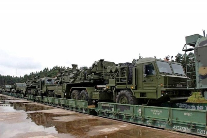 Đây được xem là biện pháp của Moskva nhằm tăng cường khả năng bảo vệ bầu trời cho cả hai quốc gia trước nguy cơ từ NATO, trong khi không phải "bán rẻ" vũ khí cho đồng minh.