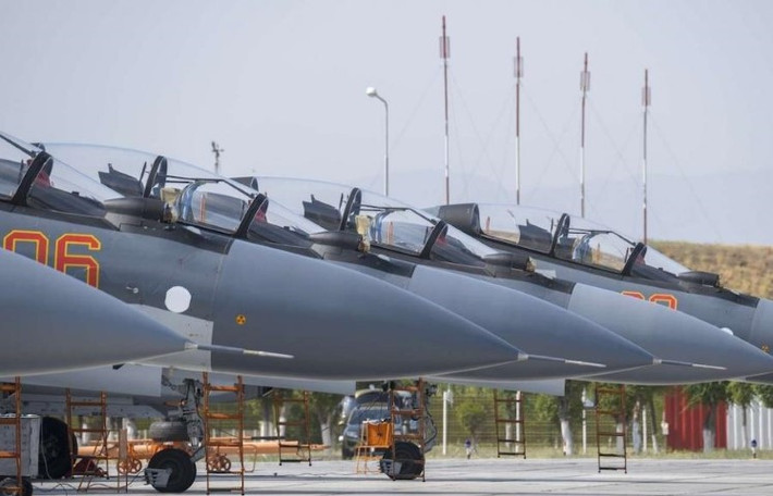 Báo chí Nga vừa đăng tải thông tin cho biết, một lô tiêm kích Su-30SM hiện đại hóa dự kiến sẽ sớm được đưa vào biên chế Không quân Kazakhstan.