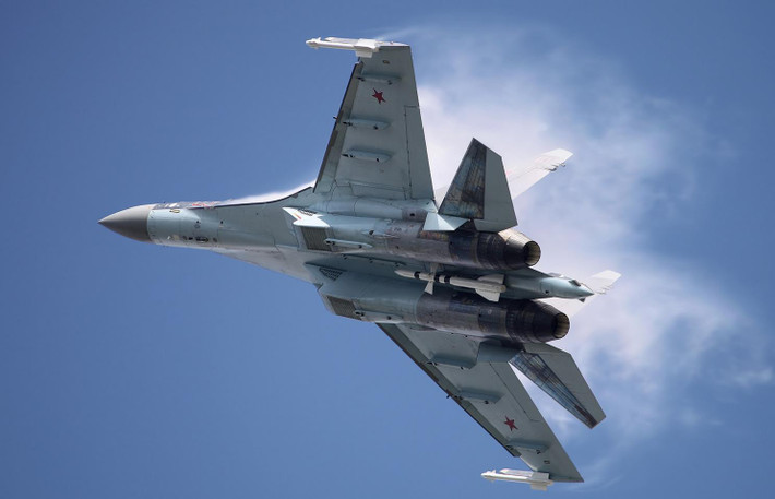 Cụ thể, lực lượng Không quân Mỹ cho biết một chiến đấu cơ Su-35 của Nga đã áp sát máy bay do thám của nước này khi đang di chuyển ở phía Đông Địa Trung Hải, gần với khu vực Syria.