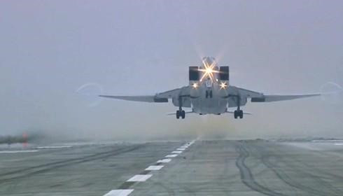 Tu-22M3 có một mũi hếch, nơi dùng để đặt trang bị hệ thống radar Leninets PN-AD và hệ thống định vị/tấn công NK-45 giúp cho chúng có thể tung đòn hủy diệt chính xác đối phương.