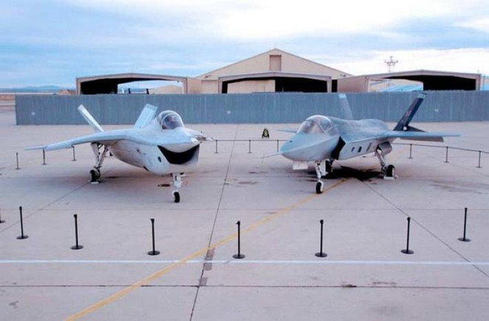 Trong cuộc đua này, F-35 đã giành chiến thắng để trở thành máy bay chiến đấu thế hệ mới của Mỹ, được xác định sẽ thay thế tiêm kích F-16 và chiến đấu cơ F/A-18 trong tương lai.