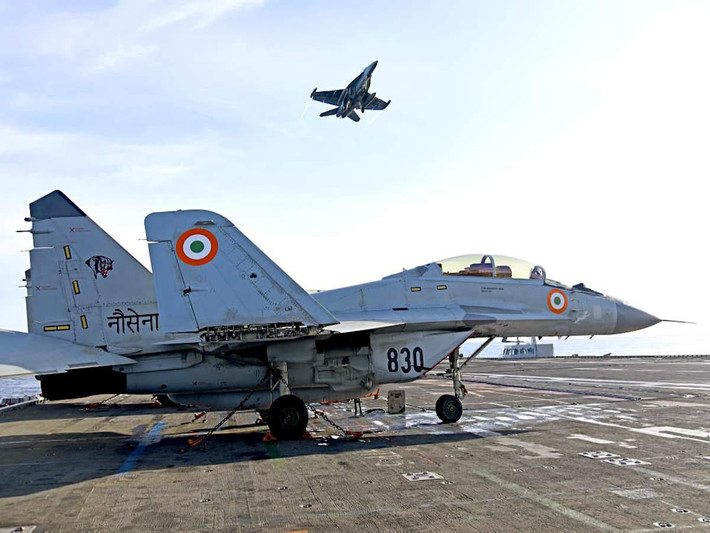 Với động thái trên, hải quân Ấn Độ đã tiến gần hơn đến việc mua Super Hornet để bổ sung cho những chiếc MiG-29K Fulcrum do Nga sản xuất. Nếu hợp đồng được ký kết, nó sẽ ảnh hưởng nặng nề đến vị thế của Nga trong khu vực.
